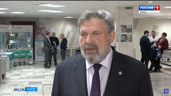 Профeссор Воронов Г.П.